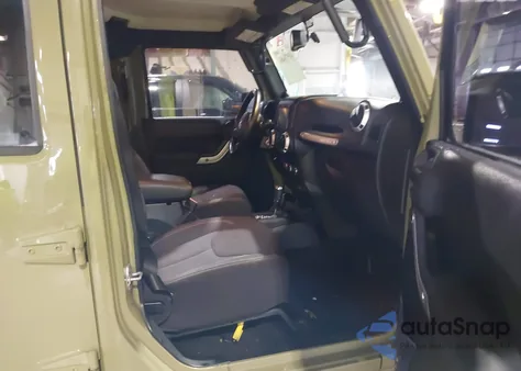 2013 Jeep Wrangler Unlimited Sahara z USA, uszkodzony, nr VIN 1C4BJWEG6DL604297